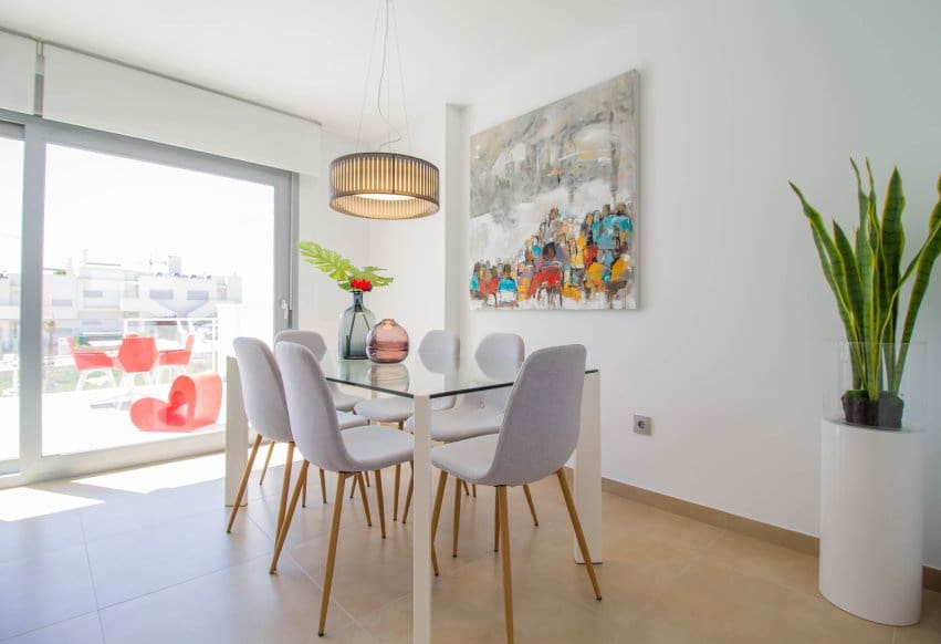 2 makuuhuone Bungalow myytävänä paikassa Orihuela Costa mukana uima-altaan - 299 900 € (Ref: 10029025)