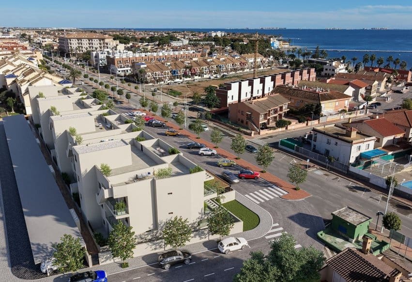 3 quarto Penthouse para venda em Los Alcazares com piscina - 479 000 € (Ref: 10029029)