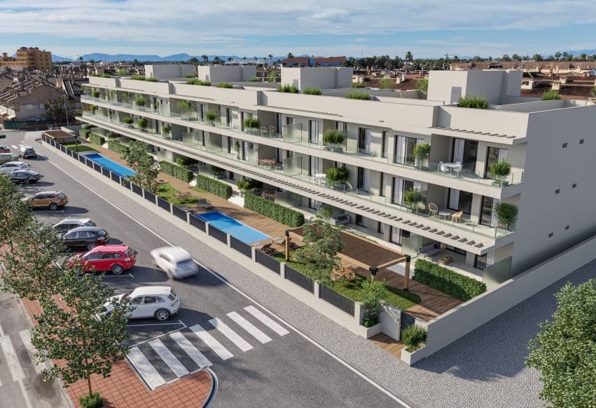 3 quarto Penthouse para venda em Los Alcazares com piscina - 479 000 € (Ref: 10029029)