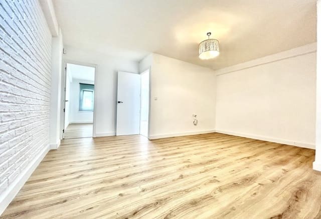 3 soveværelse Lejlighed til salg i Parque Acuático - Sector 25, Torrevieja - € 130.000 (Ref: 10031023)