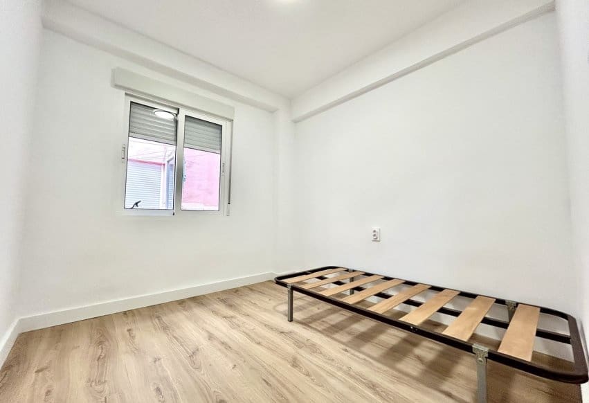3 quarto Apartamento para venda em Torrevieja - 130 000 € (Ref: 10031023)