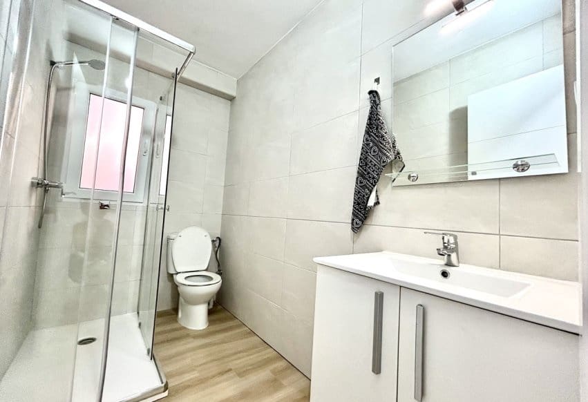 3 quarto Apartamento para venda em Torrevieja - 130 000 € (Ref: 10031023)