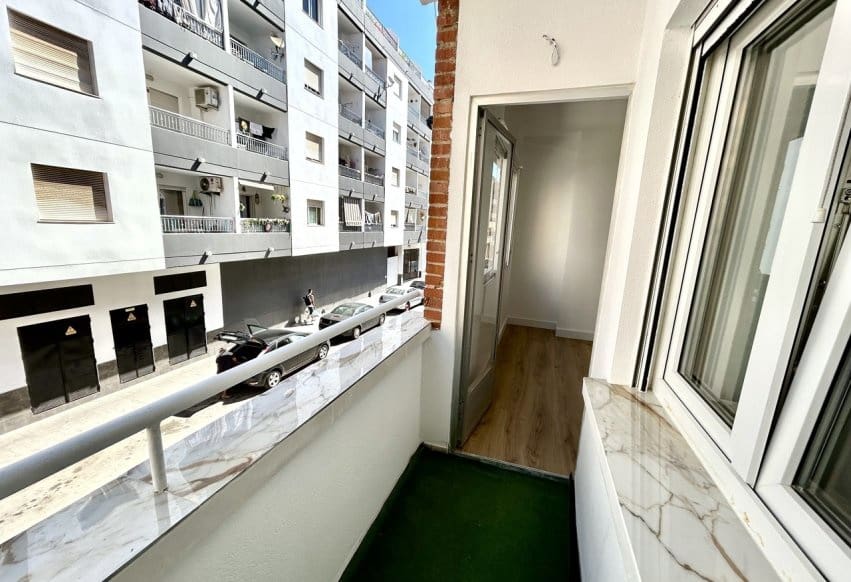 3 quarto Apartamento para venda em Torrevieja - 130 000 € (Ref: 10031023)