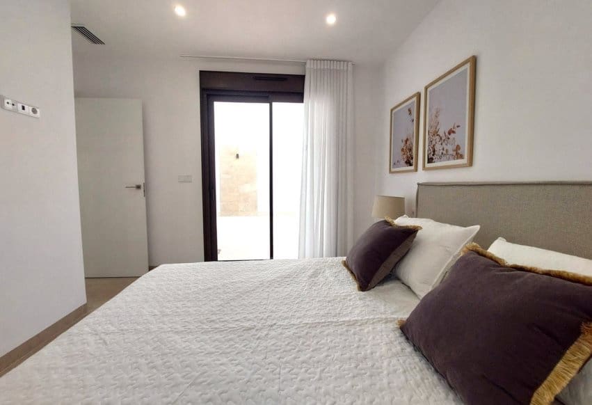 3 sypialnia Willa na sprzedaż w San Pedro del Pinatar z basenem - 395 000 € (Ref: 10033319)