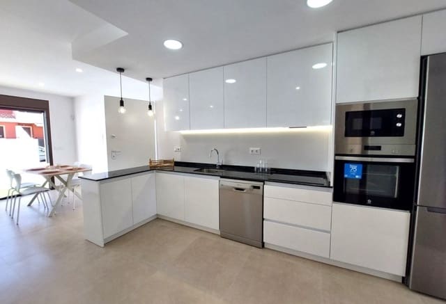 3 sypialnia Willa na sprzedaż w Los Peñascos - El Salero - Los Imbernones, San Pedro del Pinatar z basenem - 395 000 € (Ref: 10033319)