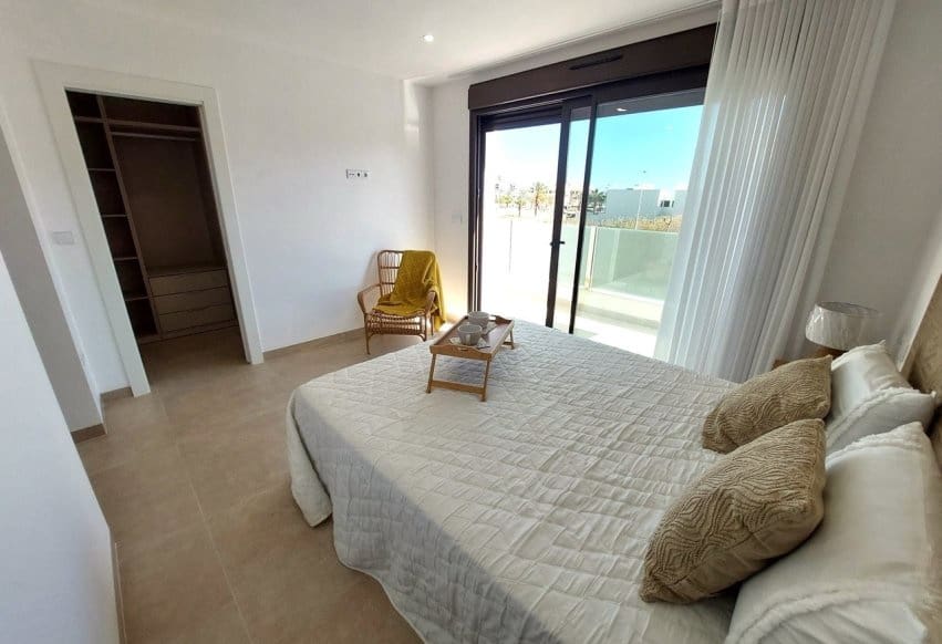 3 sypialnia Willa na sprzedaż w San Pedro del Pinatar z basenem - 395 000 € (Ref: 10033319)