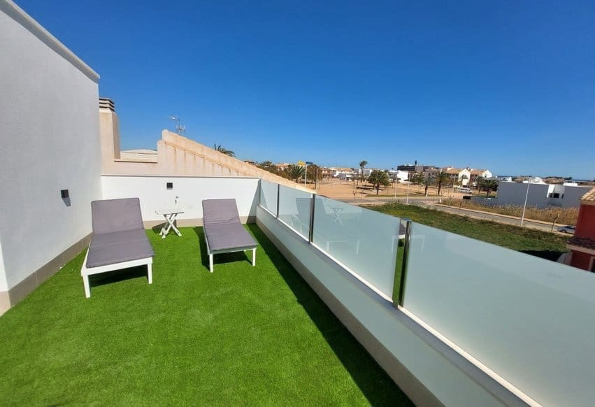 3 sypialnia Willa na sprzedaż w San Pedro del Pinatar z basenem - 395 000 € (Ref: 10033319)