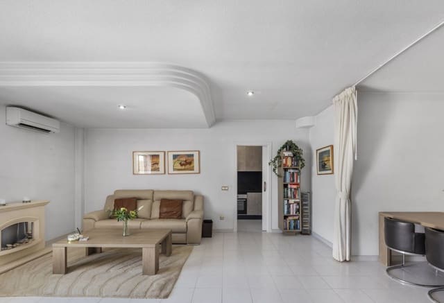 2 slaapkamer Appartement te koop in El Moncayo, Guardamar del Segura - € 329.000 (Ref: 10037741)