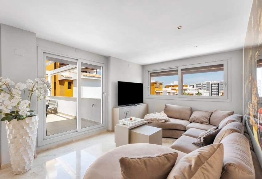 3 makuuhuone Kattohuoneisto myytävänä paikassa Punta Prima - 449 000 € (Ref: 10037743)