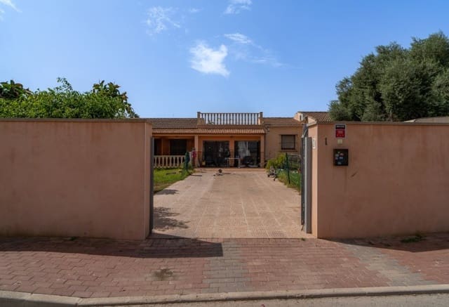 6 sypialnia Willa na sprzedaż w Los Balcones - Los Altos, Torrevieja z garażem - 520 000 € (Ref: 10043719)