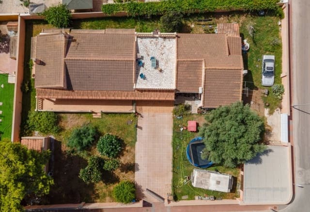 6 sypialnia Willa na sprzedaż w Los Balcones - Los Altos, Torrevieja z garażem - 520 000 € (Ref: 10043719)