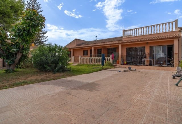 6 sypialnia Willa na sprzedaż w Los Balcones - Los Altos, Torrevieja z garażem - 520 000 € (Ref: 10043719)