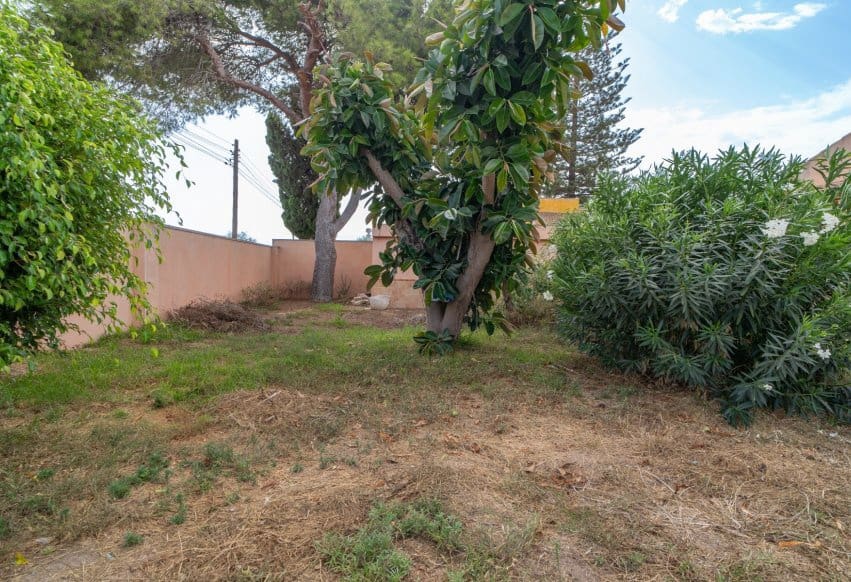 6 Zimmer Villa zu verkaufen in Torrevieja mit Garage - 520.000 € (Ref: 10043719)