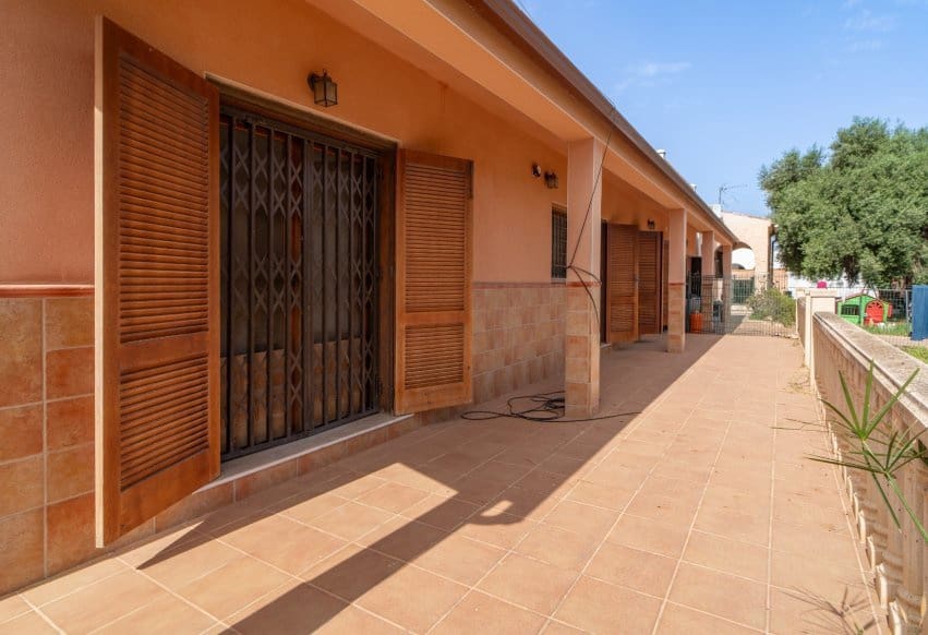 6 Zimmer Villa zu verkaufen in Torrevieja mit Garage - 520.000 € (Ref: 10043719)