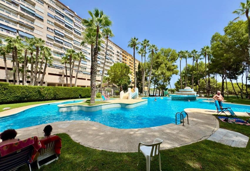 Apartamento de 2 habitaciones en Orihuela Costa en venta con piscina - 199.000 € (Ref: 10046218)
