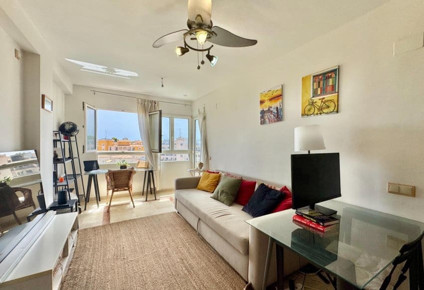 Apartamento de 2 habitaciones en Orihuela Costa en venta con piscina - 199.000 € (Ref: 10046218)