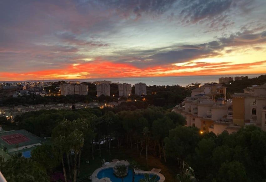 Apartamento de 2 habitaciones en Orihuela Costa en venta con piscina - 199.000 € (Ref: 10046218)