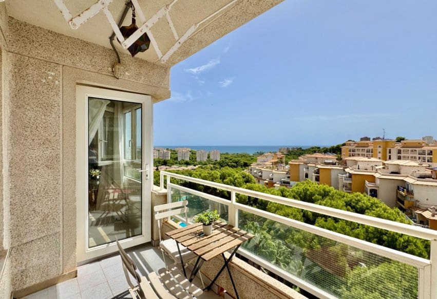 Apartamento de 2 habitaciones en Orihuela Costa en venta con piscina - 199.000 € (Ref: 10046218)