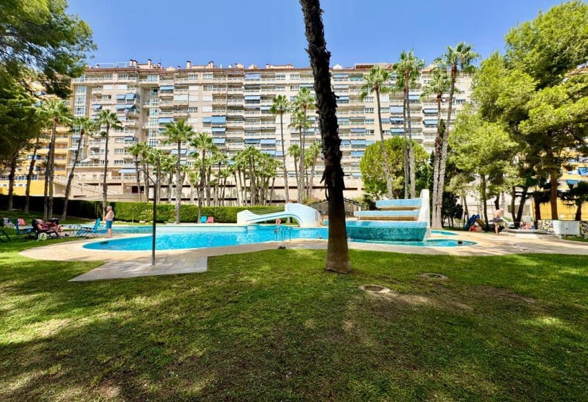 Apartamento de 2 habitaciones en Orihuela Costa en venta con piscina - 199.000 € (Ref: 10046218)