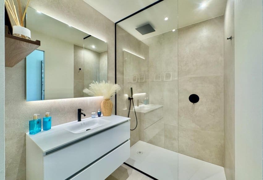 3 slaapkamer Appartement te koop in Orihuela met zwembad - € 819.000 (Ref: 10046219)