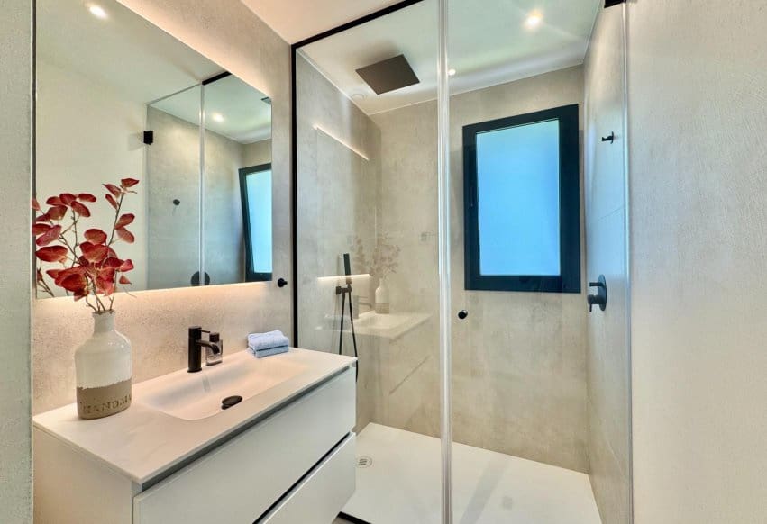 3 slaapkamer Appartement te koop in Orihuela met zwembad - € 819.000 (Ref: 10046219)