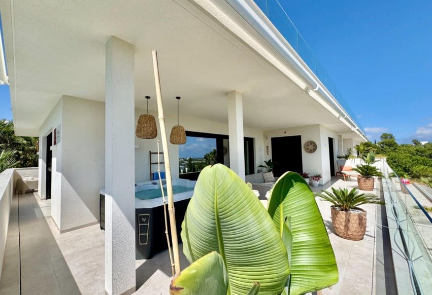 3 slaapkamer Appartement te koop in Orihuela met zwembad - € 819.000 (Ref: 10046219)