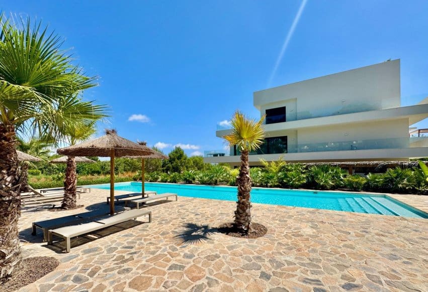 3 slaapkamer Appartement te koop in Orihuela met zwembad - € 819.000 (Ref: 10046219)