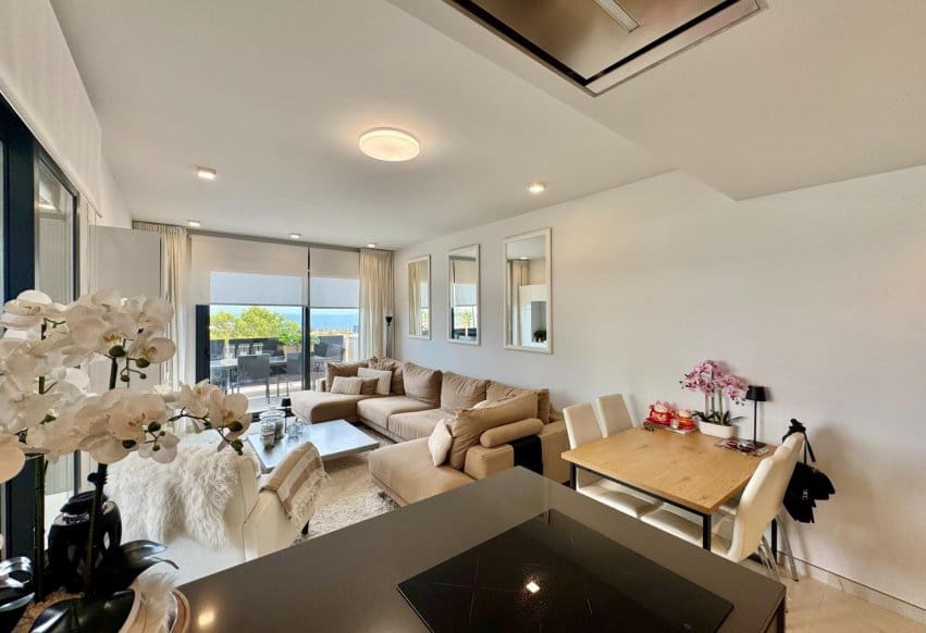 3 soverom Strandleiligheter til salgs i Orihuela Costa med svømmebasseng - € 485 000 (Ref: 10046220)