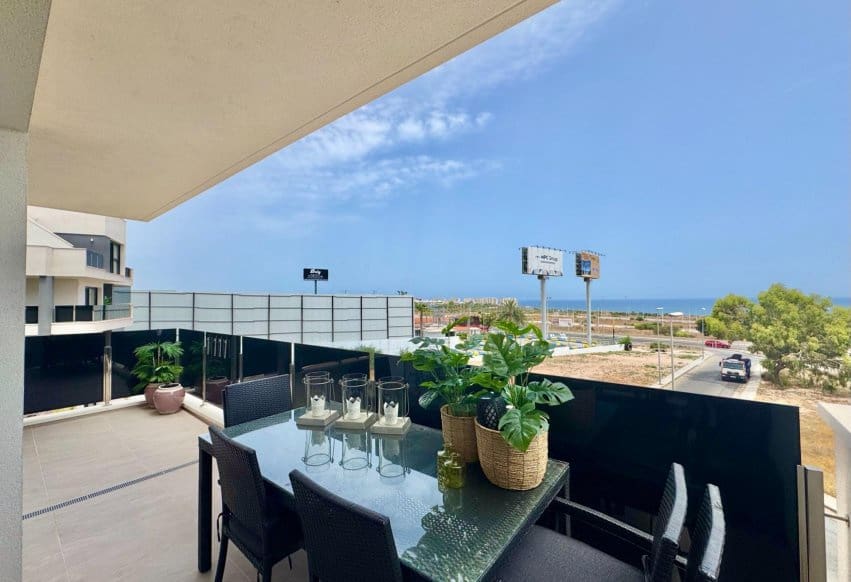 3 soverom Strandleiligheter til salgs i Orihuela Costa med svømmebasseng - € 485 000 (Ref: 10046220)