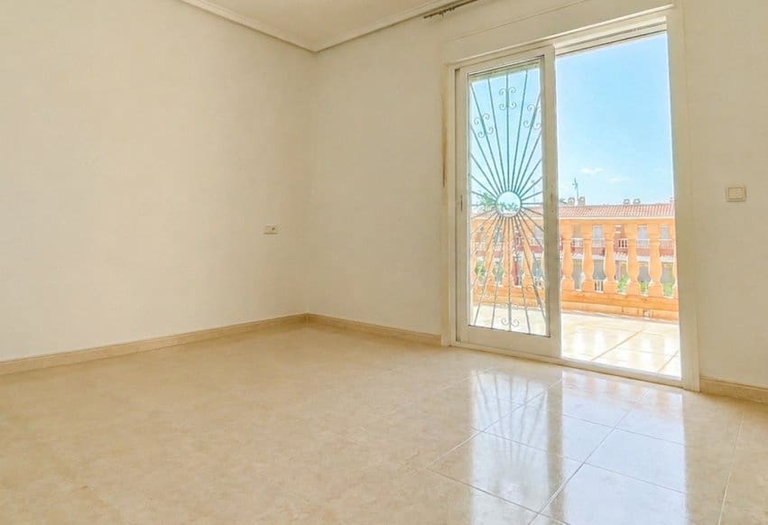 3 chambre Maison de Ville à vendre à Dona Pepa avec piscine - 229 000 € (Ref: 10048457)