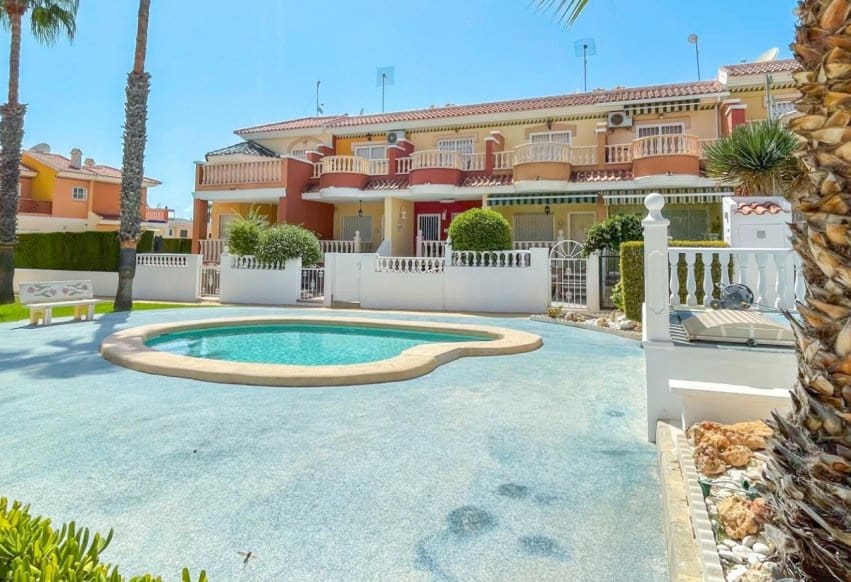3 chambre Maison de Ville à vendre à Dona Pepa avec piscine - 229 000 € (Ref: 10048457)
