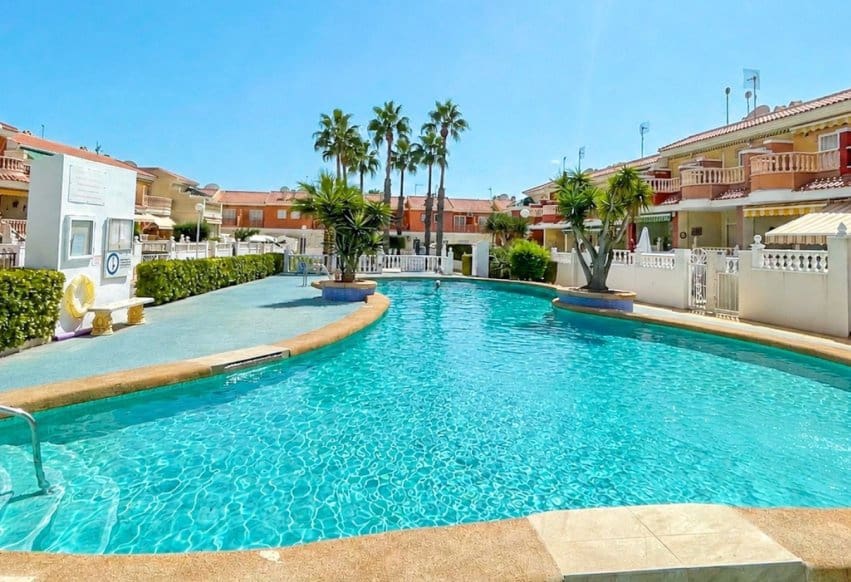 3 chambre Maison de Ville à vendre à Dona Pepa avec piscine - 229 000 € (Ref: 10048457)