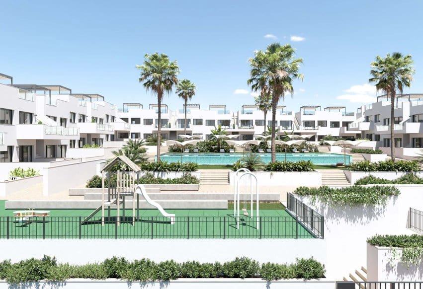 2 camera da letto Bungalow in vendita in Torrevieja con piscina - 329.900 € (Rif: 10049892)
