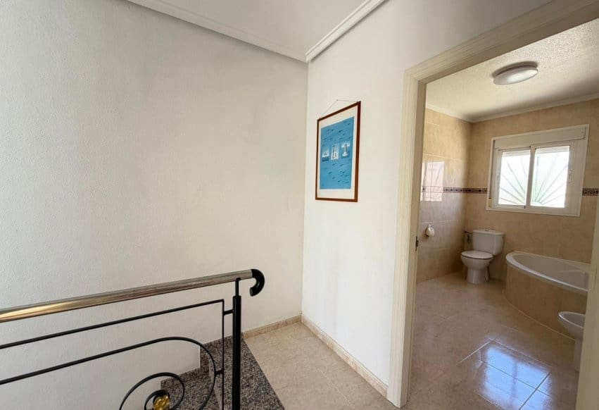 3 bedroom Townhouse for sale in Ciudad Quesada with pool - € 229,000 (Ref: 10049893)