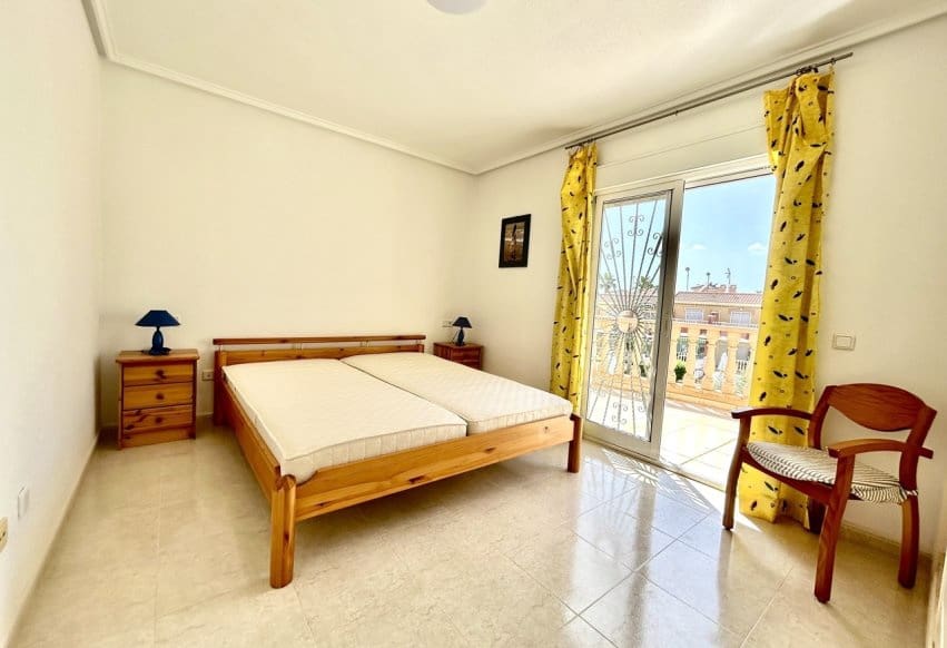 3 bedroom Townhouse for sale in Ciudad Quesada with pool - € 229,000 (Ref: 10049893)