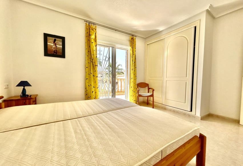 3 bedroom Townhouse for sale in Ciudad Quesada with pool - € 229,000 (Ref: 10049893)
