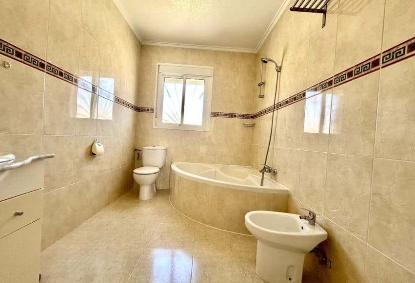 3 bedroom Townhouse for sale in Ciudad Quesada with pool - € 229,000 (Ref: 10049893)