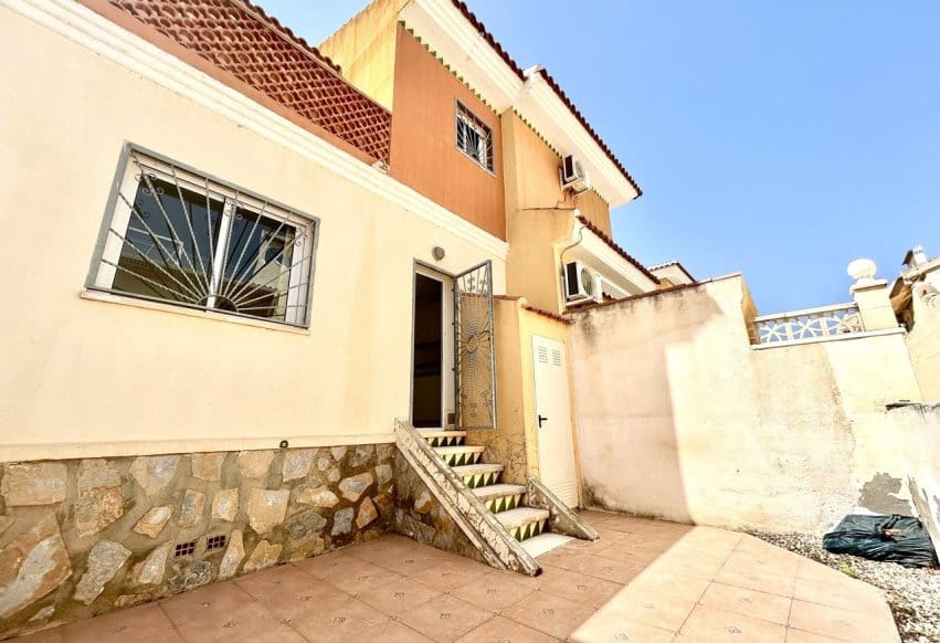 3 bedroom Townhouse for sale in Ciudad Quesada with pool - € 229,000 (Ref: 10049893)