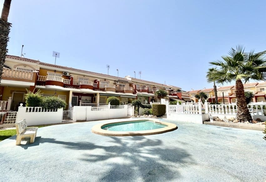 3 bedroom Townhouse for sale in Ciudad Quesada with pool - € 229,000 (Ref: 10049893)