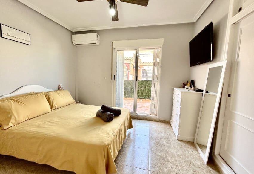 3 soverom Hus til salgs i La Zenia med svømmebasseng - € 199 900 (Ref: 10057877)