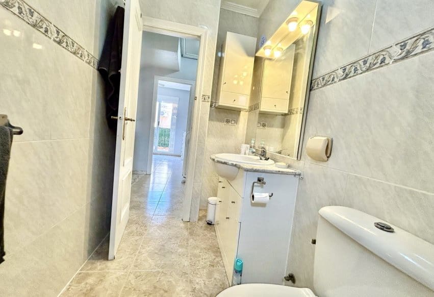 3 soverom Hus til salgs i La Zenia med svømmebasseng - € 199 900 (Ref: 10057877)