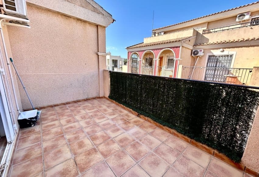 3 soverom Hus til salgs i La Zenia med svømmebasseng - € 199 900 (Ref: 10057877)