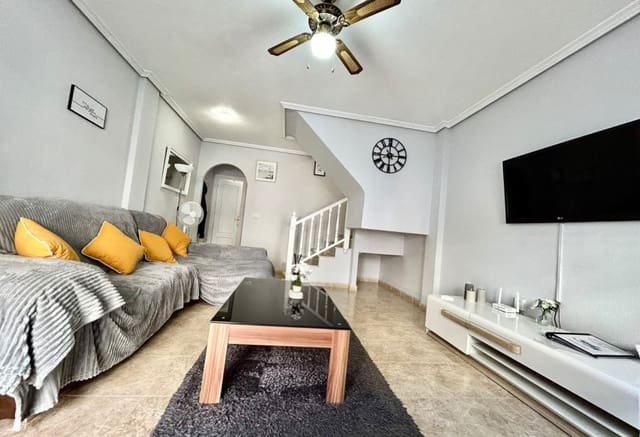 3 soverom Hus til salgs i La Zenia, Orihuela med svømmebasseng - € 199 900 (Ref: 10057877)