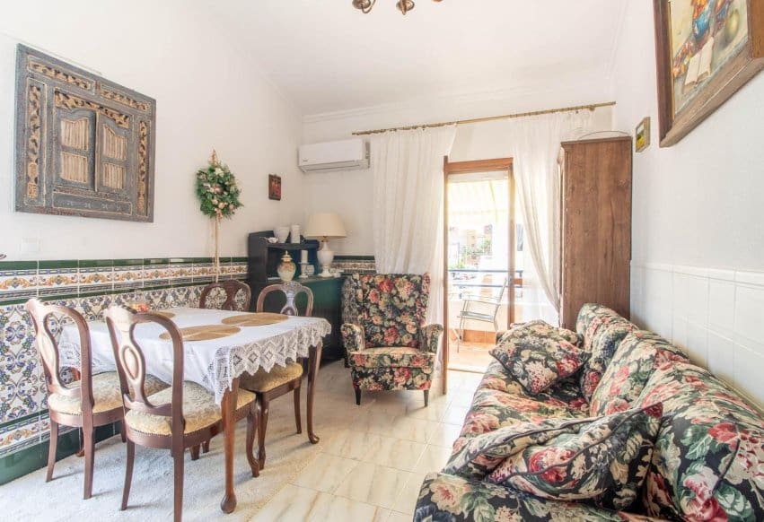 1 camera da letto Bungalow in vendita in Torrevieja con piscina - 124.900 € (Rif: 10062994)