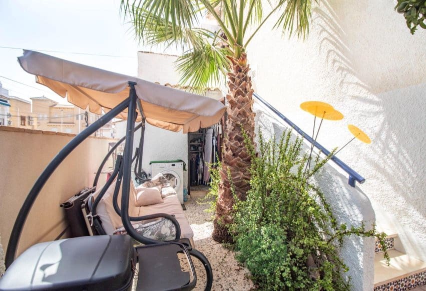 1 camera da letto Bungalow in vendita in Torrevieja con piscina - 124.900 € (Rif: 10062994)
