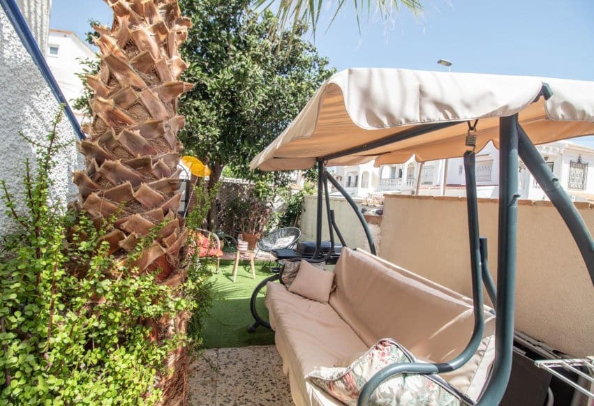 1 camera da letto Bungalow in vendita in Torrevieja con piscina - 124.900 € (Rif: 10062994)