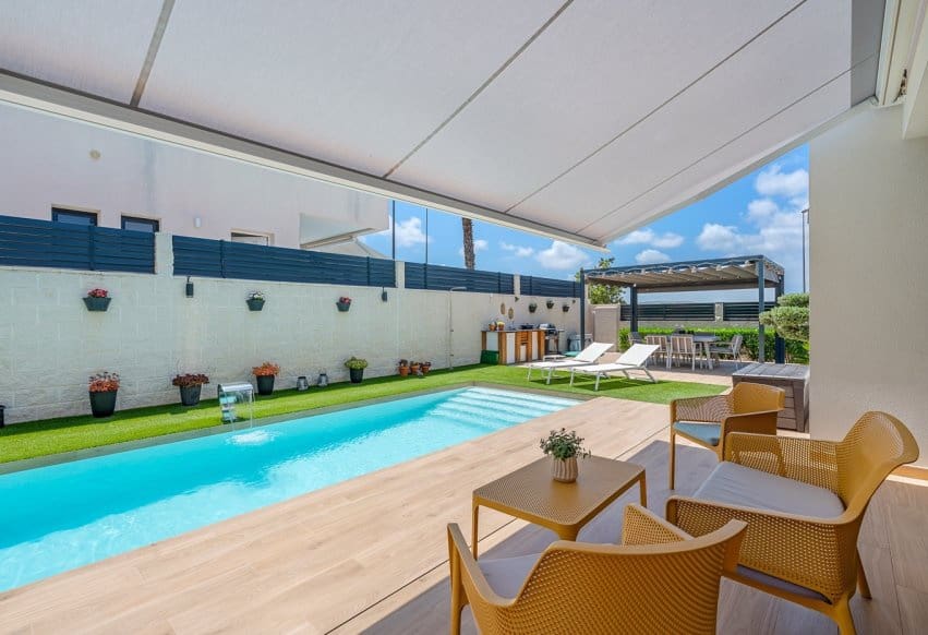 3 chambre Villa/Maison à vendre à Benijofar avec piscine garage - 599 000 € (Ref: 10065416)