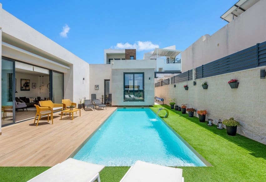 3 chambre Villa/Maison à vendre à Benijofar avec piscine garage - 599 000 € (Ref: 10065416)