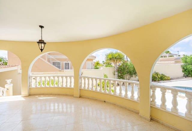 Chalet de 3 habitaciones en Ciudad Quesada, Rojales en venta - 399.000 € (Ref: 10065417)