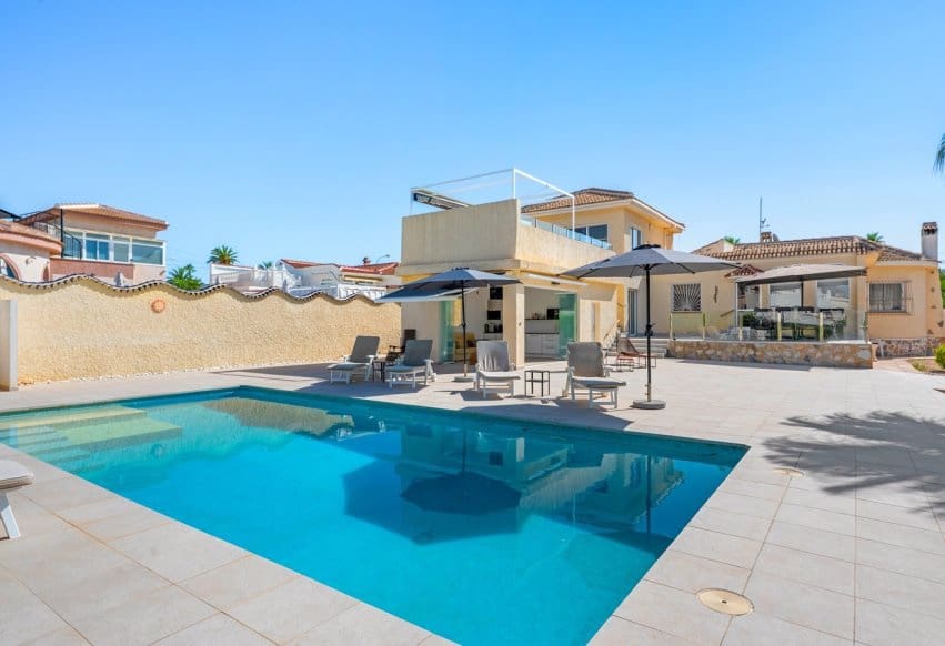 3 soveværelse Villa til salg i Rojales - € 575.000 (Ref: 10065419)